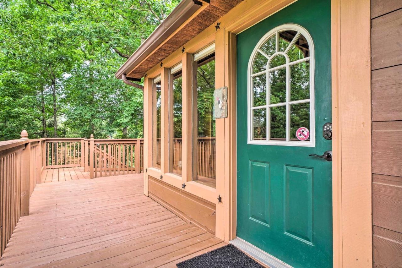Central Sevierville Cabin With Hot Tub And Views! Exterior foto