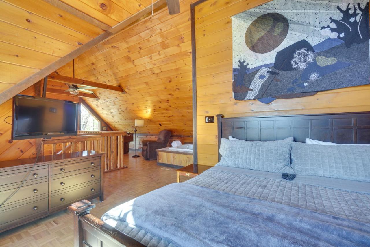 Central Sevierville Cabin With Hot Tub And Views! Exterior foto
