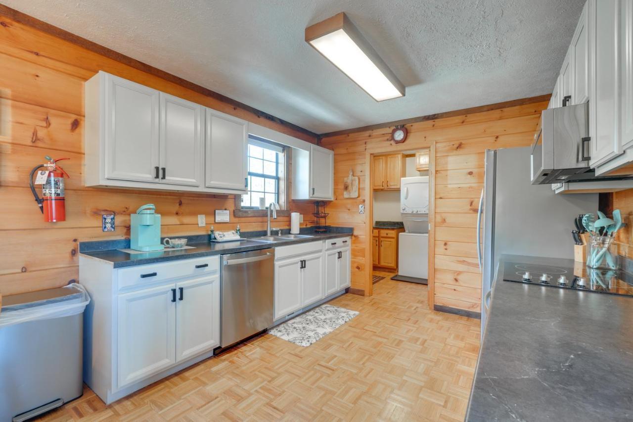 Central Sevierville Cabin With Hot Tub And Views! Exterior foto